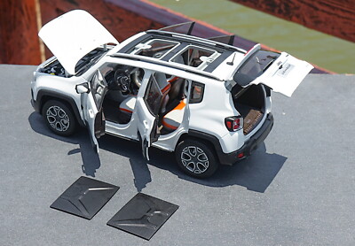 1/18 Scale Jeep Renegade Suv White Diecast Car Model Toy