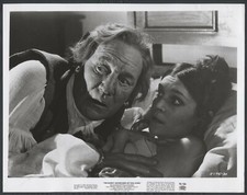 TREVOR HOWARD GEORGIA BROWN in The Bawdy Adventures Of Tom Jones '76 BED