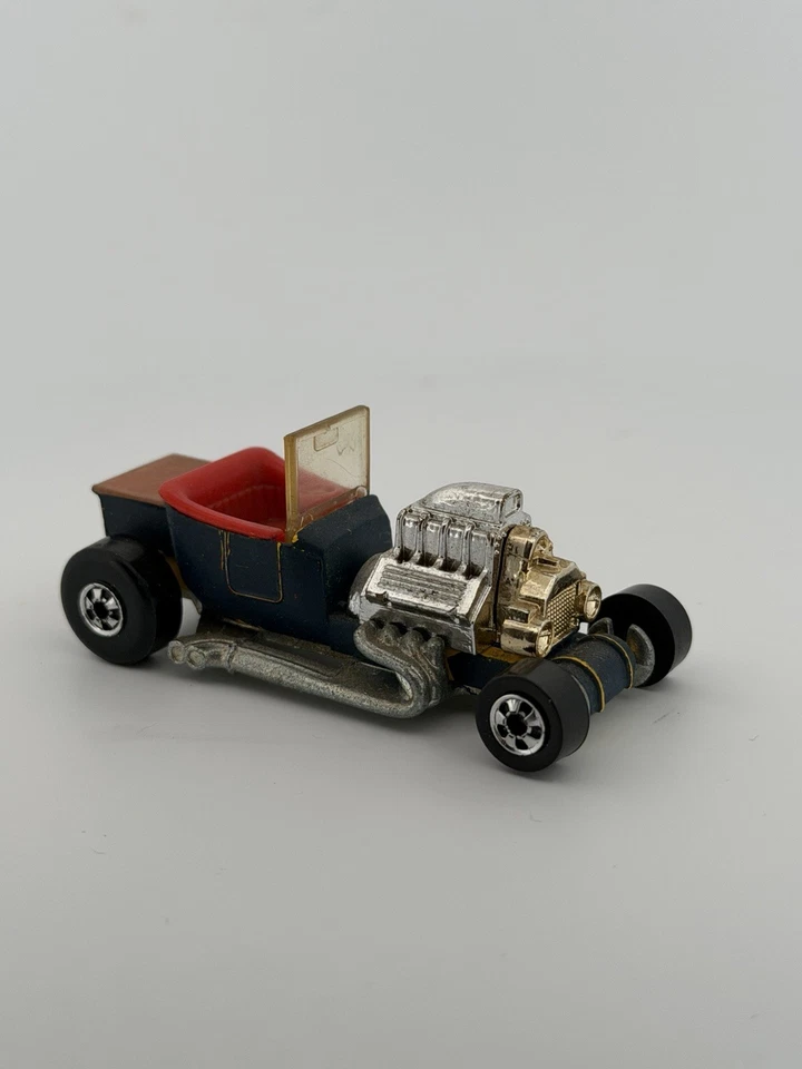 Ford T-Bucket Hot Rod 1923 pintado personalizado Hot Wheels - rojo con ruedas BW Foto 3 de 4