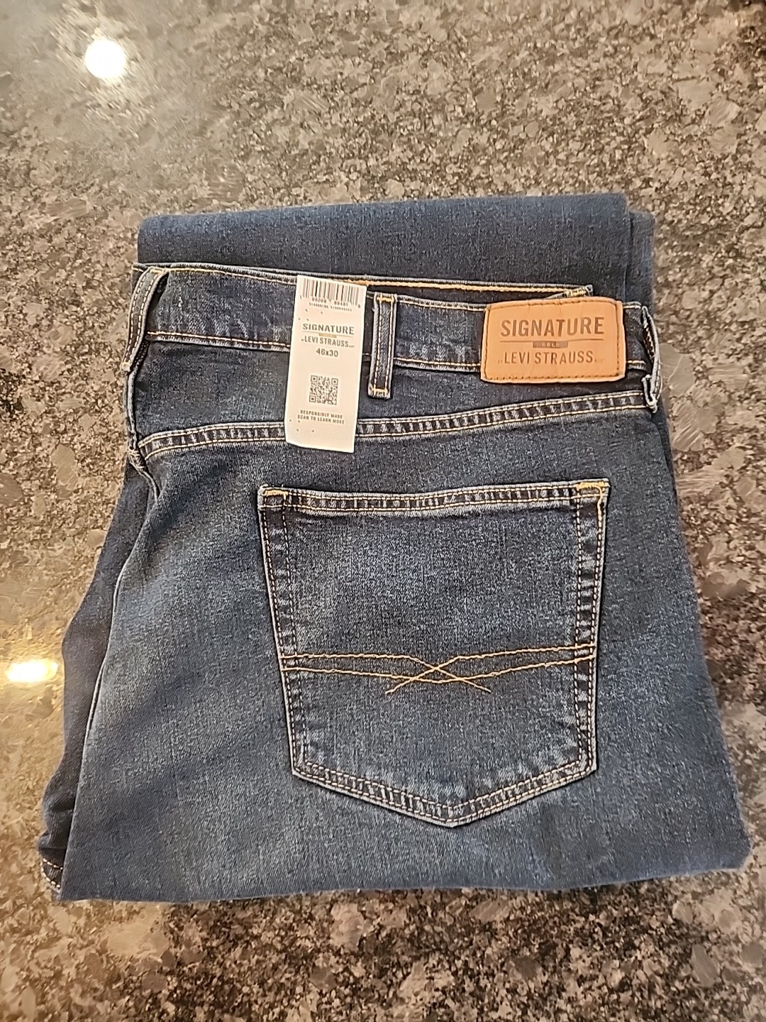 S Levi Strauss Signature Gold Relaxed Fit Size 46x30
