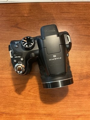 Fujifilm S4250 14.0MP Digital Camera Please READ Repair or parts ONLY
