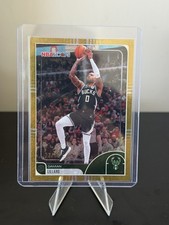 Damian Lillard Autographs in 2012-13 Panini Innovation Basketball 9