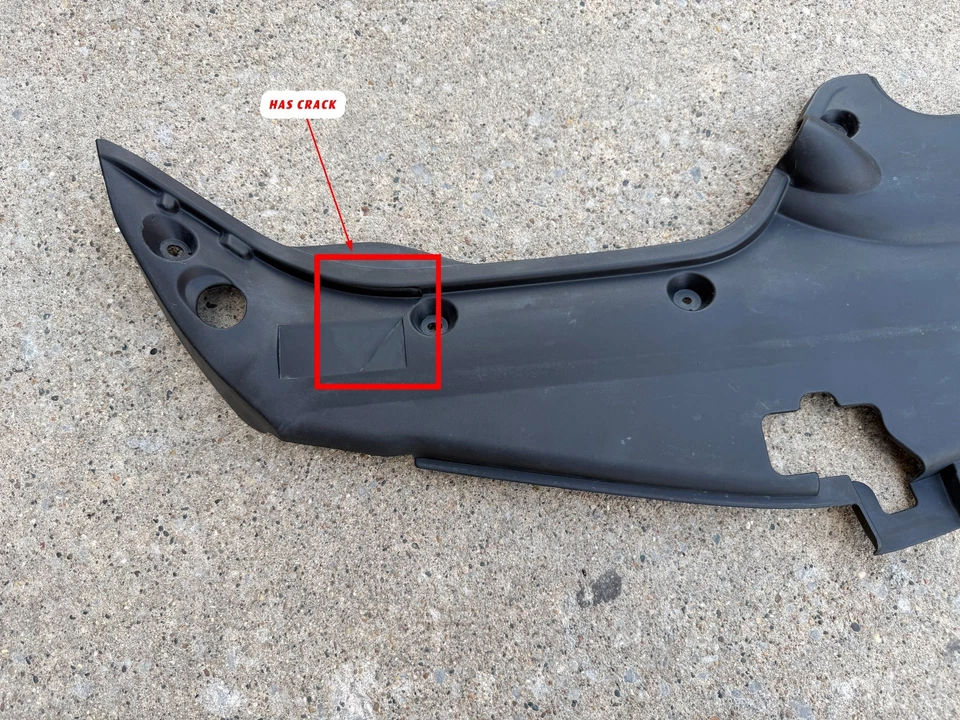 Cubierta protectora de soporte de radiador Toyota Prius P50709 2004-2009 53289-47010 OEM Foto 2 de 4