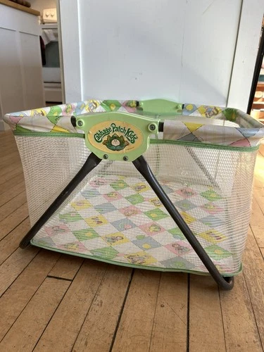 Vintage 1983 Coleco Cabbage Patch Kids Doll Playpen Crib Folds Flat Play Pen