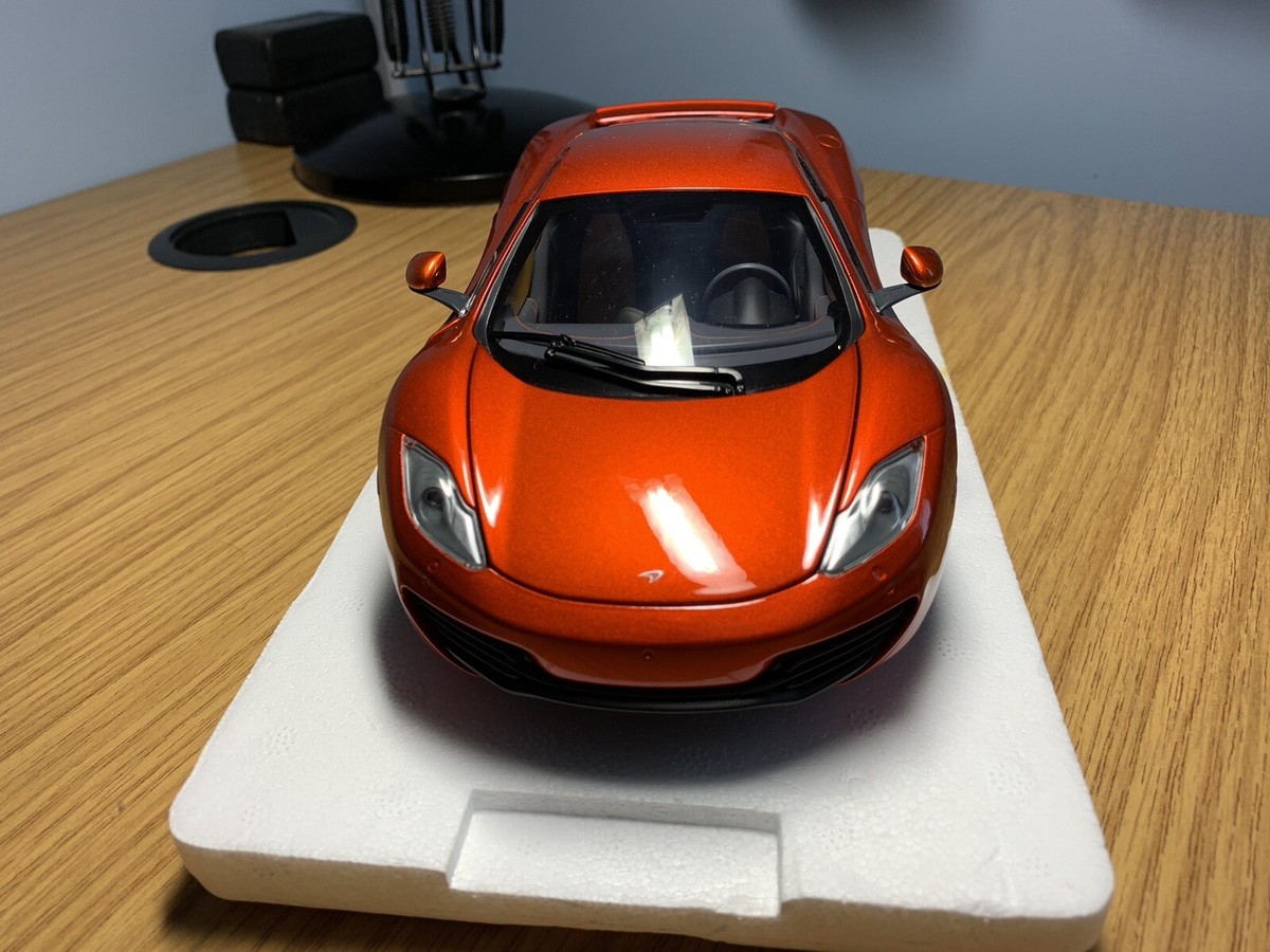 Minichamps McLaren MP4/12C 1:18 Scale Model Car (Metallic Orange