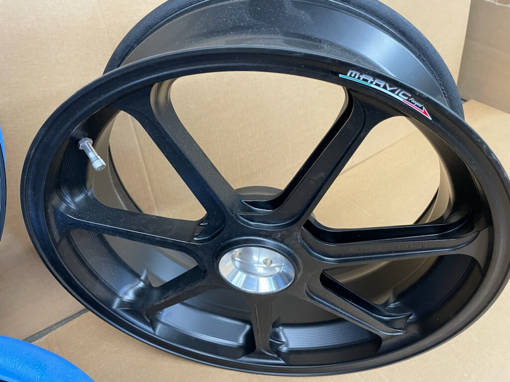 ドゥカティ ホイール 848 1098 1198 s4r s2r 純正ホイール ドゥカティ ホイール 848 1098 1198 s4r s2r 純正ホイール ドゥカティ