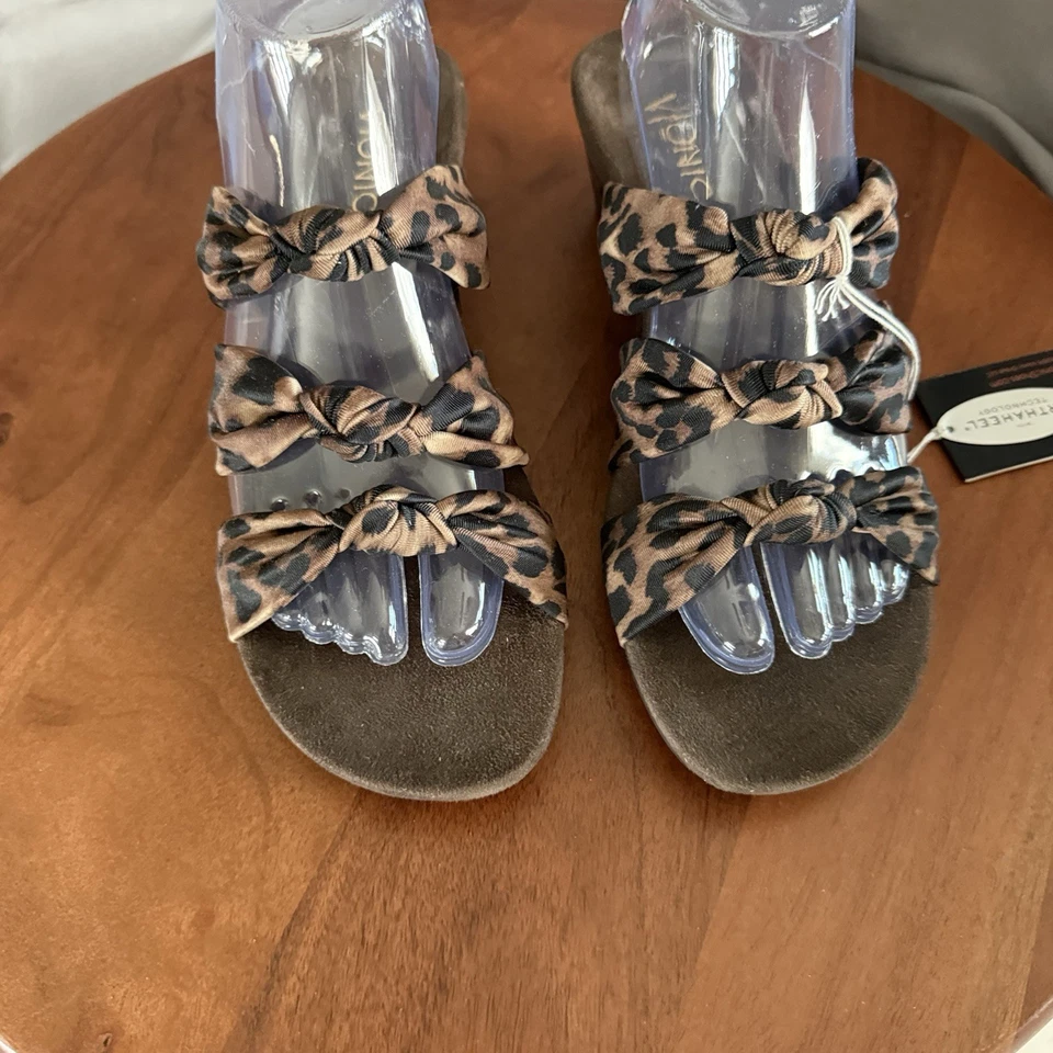 Vionic Rizzo Wedge Sandals Black Sz 8 Leopard Print New w/o Box Comfort - Image 2 of 4
