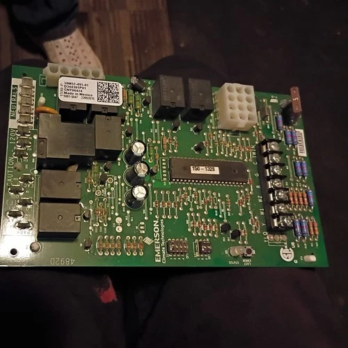 50 And 51-495-01 Emerson Furnace Control Board