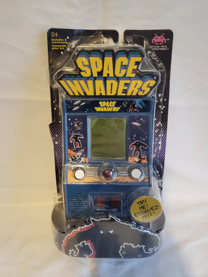 Neu Open Box Space Invaders elektronisches Handheld Arcade-Spiel Taito 2016