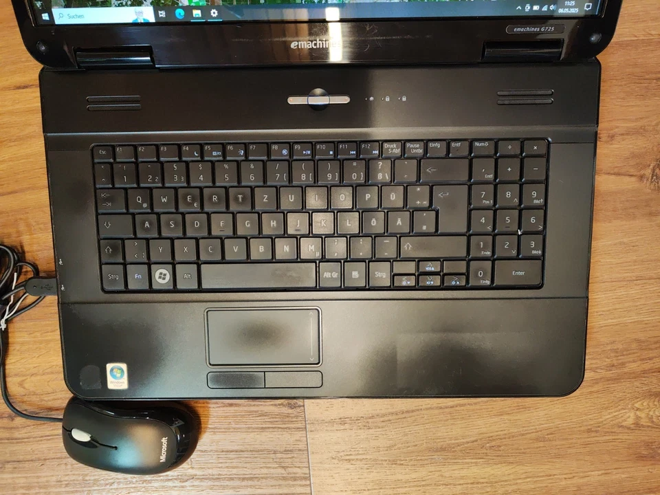 Notebook eMachines E725 Intel T4200 2x2,0GHz 4GB RAM 160GB WLAN Webcam DVD Win10 - Bild 2 von 4