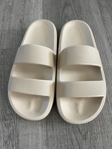 Victoria's Secret PINK Cloud Slides Damen Medium elfenbeinfarbene Sandalen - Bild 2 von 5