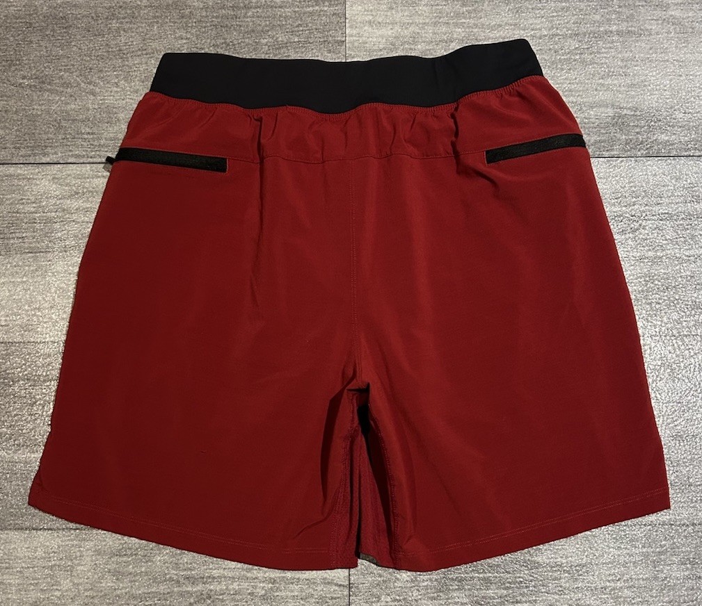 Fabletics 7" Performance Training Shorts  Mens M … - image 1