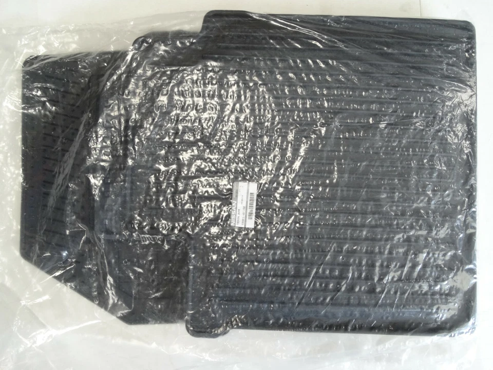 NEW OEM 2014-2019 Nissan Versa NOTE All Weather Rubber Floor Mats 999E1-4Y002 - Image 3 of 4