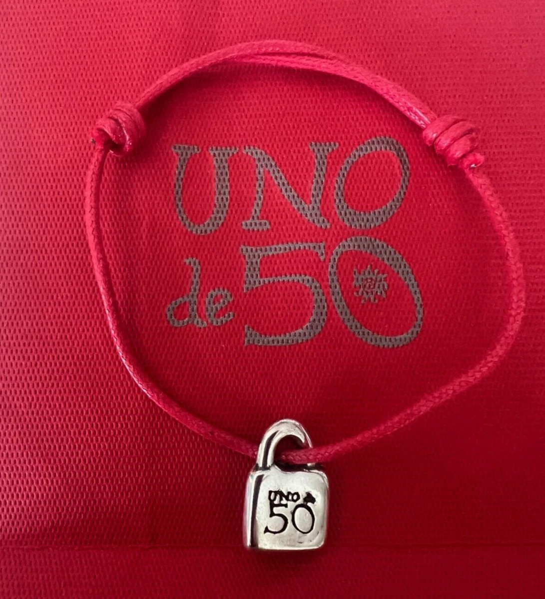 Uno de 50 red hotsell bracelet