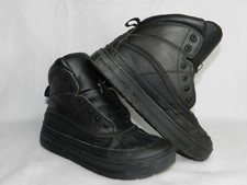 Nike Woodside 2 High ACG Boy's Solid Black Lace Up Boots 524872-001 Size 6.5Y