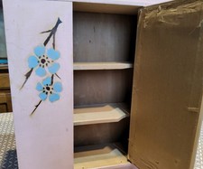 Armoire de poupée rustique - Canada