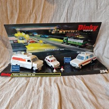 DINKY. POLICE VEHICLE GIFT SET. MINI COOPER.FORD ZODIAC.. TRANSIT.BOLLARS.SIGNS