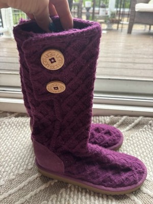 Kids Size 1 Plum Color UGG Knit Winter Boots Excellent Condition