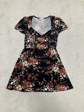 Urban Outfitters floral velvet crushed mini dress M Pls Read