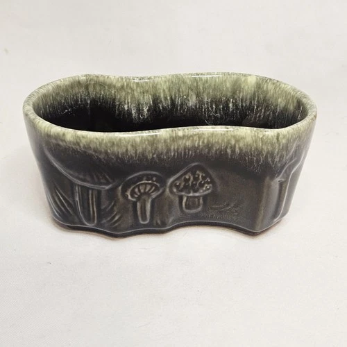 Vintage HULL Pottery Green Drip Glaze Mushroom Planter Marked Hull USA B2