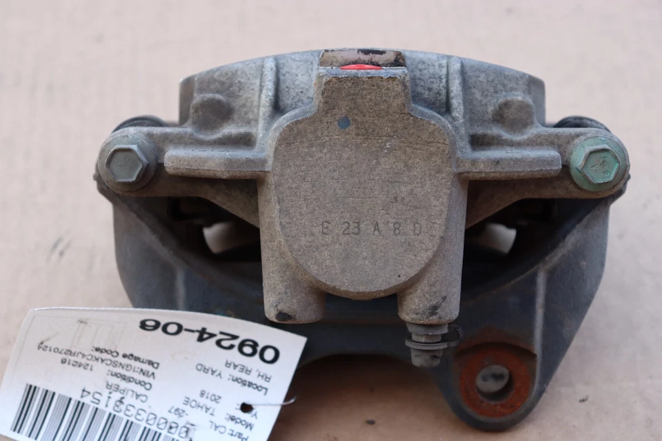 2007-2020 CHEVY TAHOE ЗАДНИЙ ПРАВЫЙ БОКОВОЙ ТОРМОЗ СУППОРТ OEM - Изображение 3 из 4