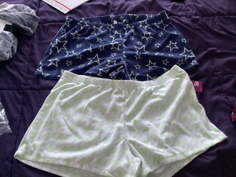SO 2 Pack Juniors Sleep Shorts Size XL  Multi-Color Fleece
