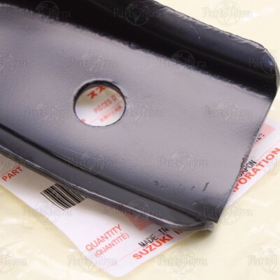 8727183000 New OEM SUZUKI JIMNY SAMURAI SIERRA Rear Seat Male