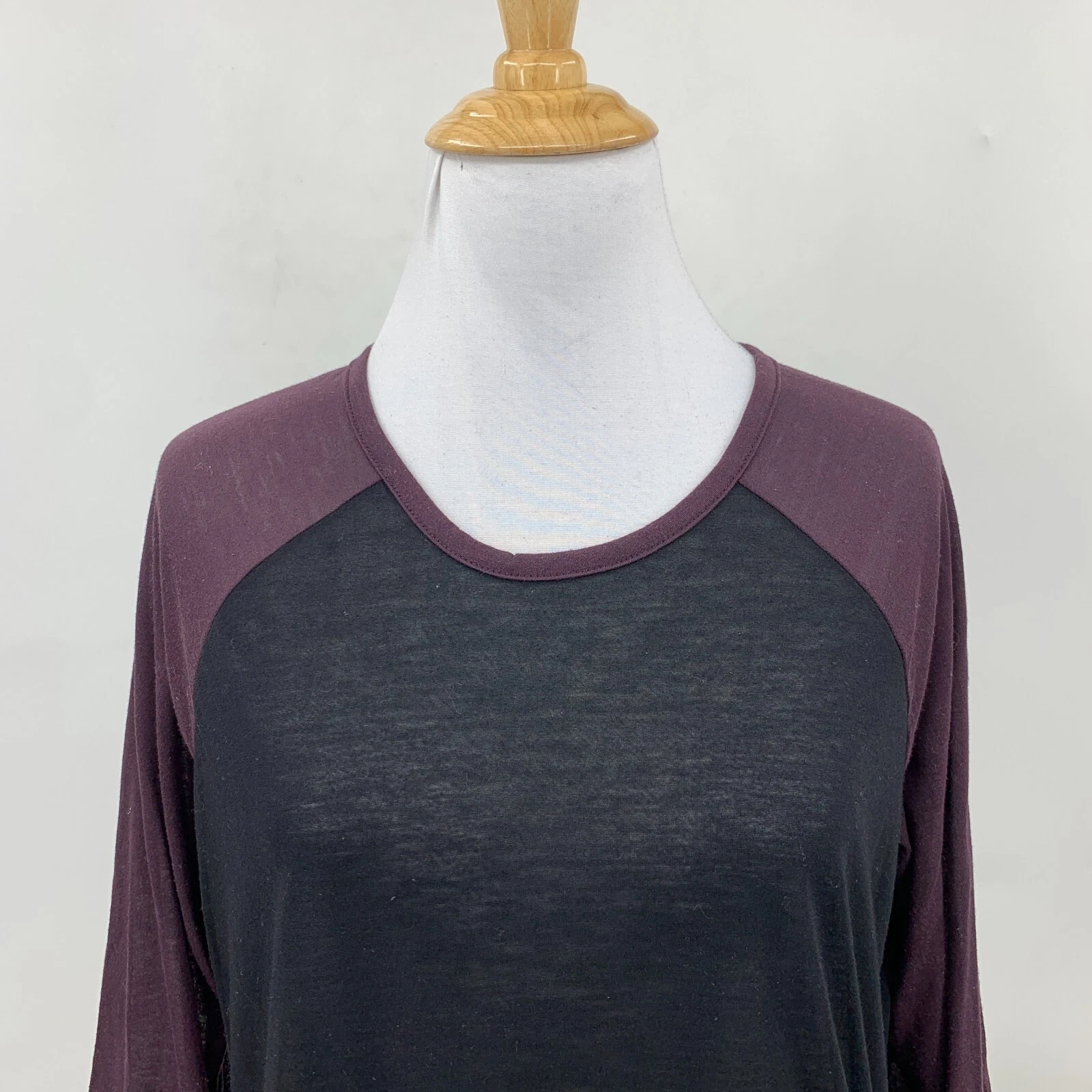 sweaty-betty semi sheer crew neck 3/4 sleeves shirt