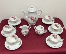 Rose Pattern Tea Pot with Cups Saucers (6) Cream Pitcher & Sugar Bowl w/Lid Vtg