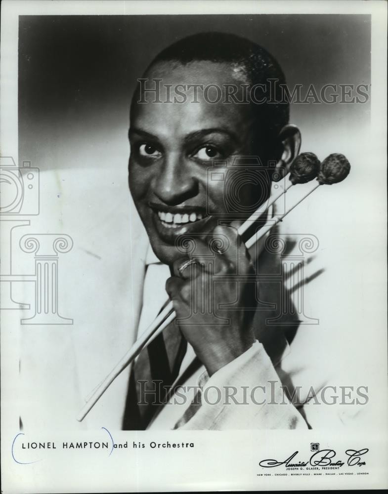 1968 Press Photo Lionel Hampton, and his Orchestra. American Jazz Bandleader.