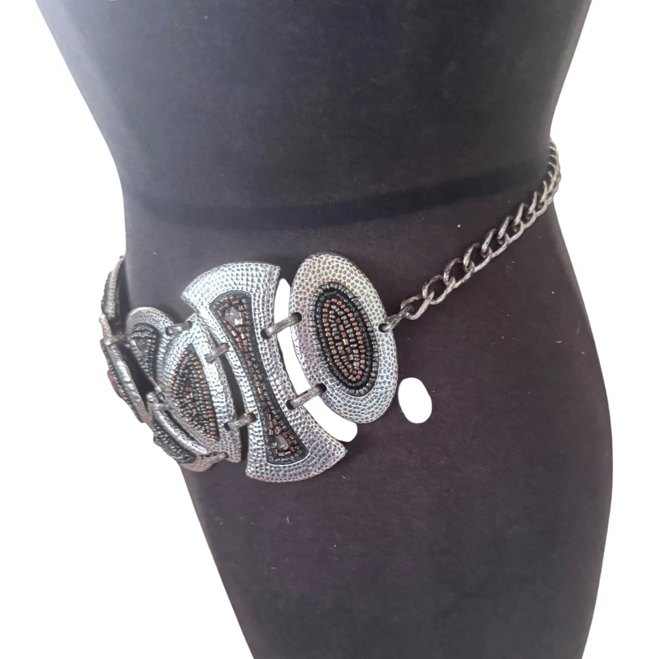 Vintage Faux Silver Metal Beaded Pink Stone Concho Chain Belt Women Preloved OS - Image 2 of 4