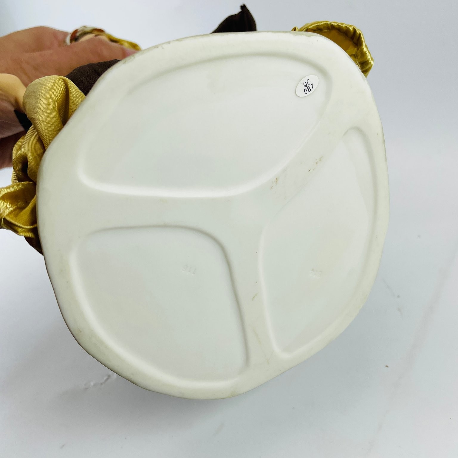 Member's Mark Large Nativity Joseph Figurine 2005 Christmas Decor BROKEN ARM