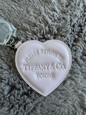 NEW Tiffany  Co Return to Tiffany Tokyo Pink Leather Heart Bag Charm Keychain