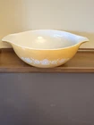 1 Pyrex Butterfly Gold #444 4Qt. Cinderella Bowl. No Chips. Minimal Marks.