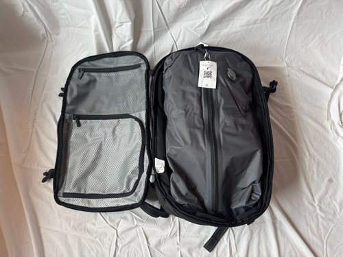 NEW Airback Vacuum Compression Backpack & Vacuum, 2 Packing Cubes, Weight Handle - Picture 5 of 14
