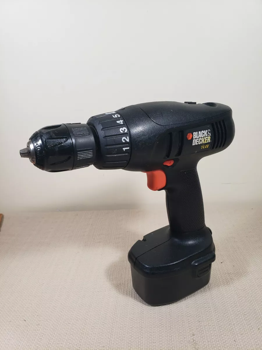 BLACK & DECKER 8-volt 3/8-in Cordless Drill (1-Battery Included