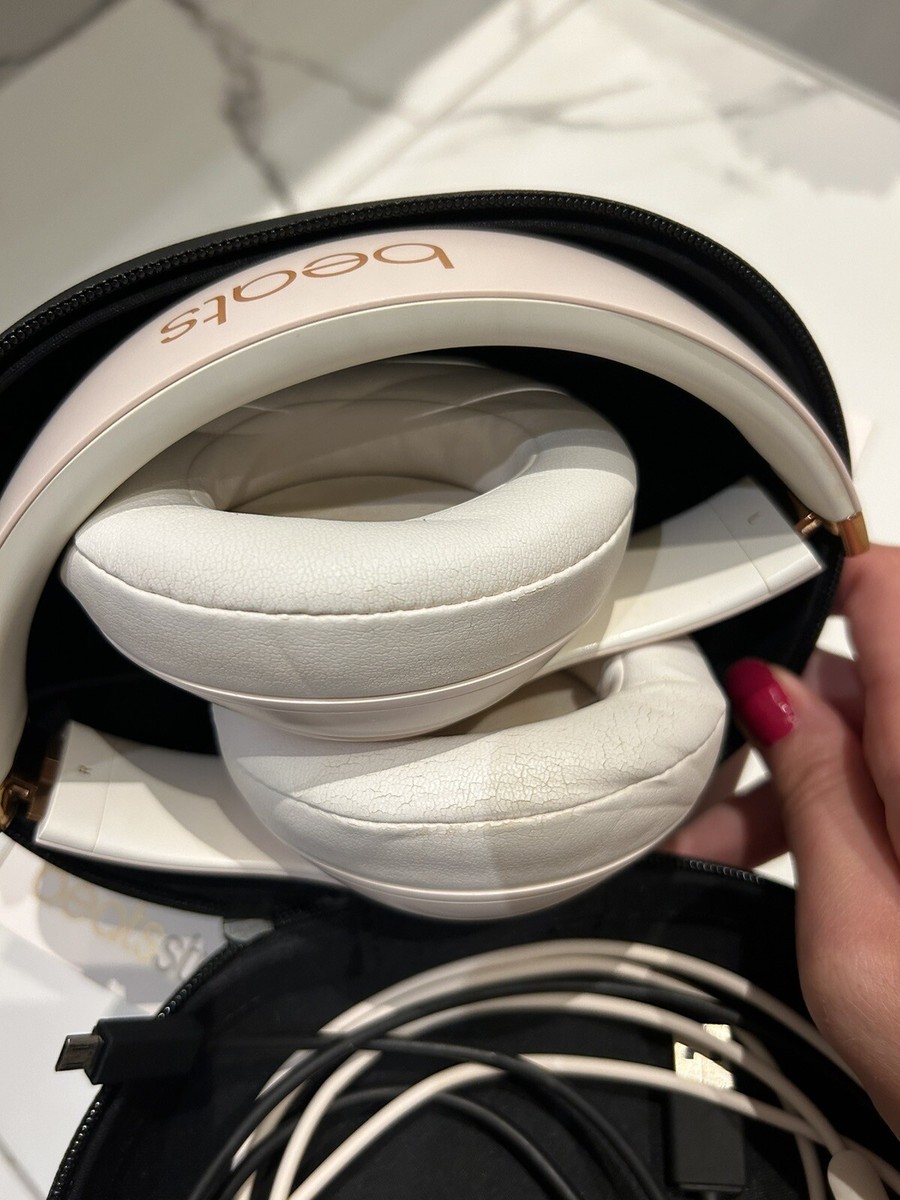 Beats Studio 3 Wireless Headphones - Porcelain Gold - Limited