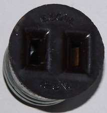 outlet, 120 V, 660 W, Hubbell, for 1-1/8 screw-in, for std. plug-fuse receptacle