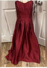 Alfred Sung D699S size 2 burgundy strapless formal dress ball gown NEW with tags
