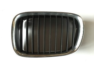 BMW E39 Kühlergrill Niere Frontgrill Frontniere 8159315 8159311
