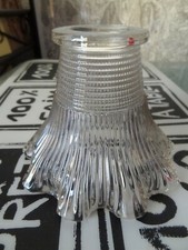 ancien verre de lampe holophane en verre prismatique déco industrielle