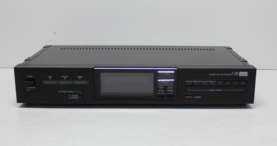 Sansui T-700 Quartz PLL Synthesizer AM/FM Stereo Tuner Serviced Working