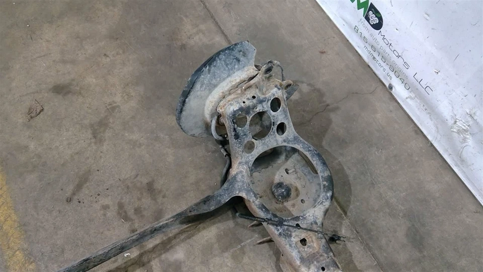 Dodge Caravan 2018-2020 suspensión trasera conjunto de eje OEM 5171467AF Foto 4 de 4