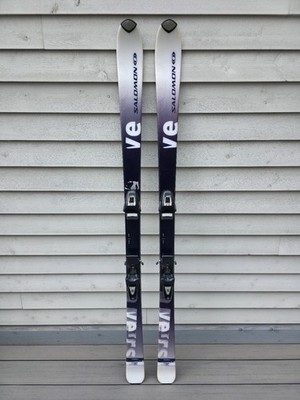 ALPINE Downhill BLACK WHITE SALOMON VERSE 9 Snow Skis  Measures 67'' 170 cm
