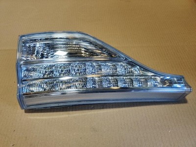 TOYOTA ESTIMA MK3 2010-2015 Rechts Innen Heckleuchte Klar 52785