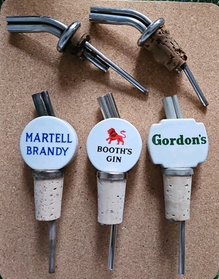 3 UNBENUTZTE Flaschenausgießer Stopfen Gordon's Booth's Gin Martell Brandy +2 GEBRAUCHT -WB9