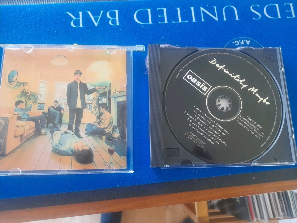 Oasis Definitely Maybe Promo Signed By Original Members - Image 4 of 4