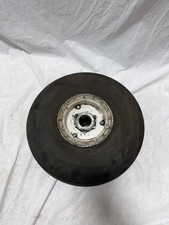 Piper Cherokee PA-28 180 front landing gear Cleveland Wheel Piper Cherokee PA-28 180 front landing gear Cleveland Wheel