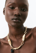 H M SUMMER 2025 Fish-Detail Pendant Necklace Gold-coloured/Black 