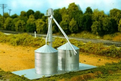 Rix Products 628-0708 Guthrie Grain Elevator & Bins Building Kit